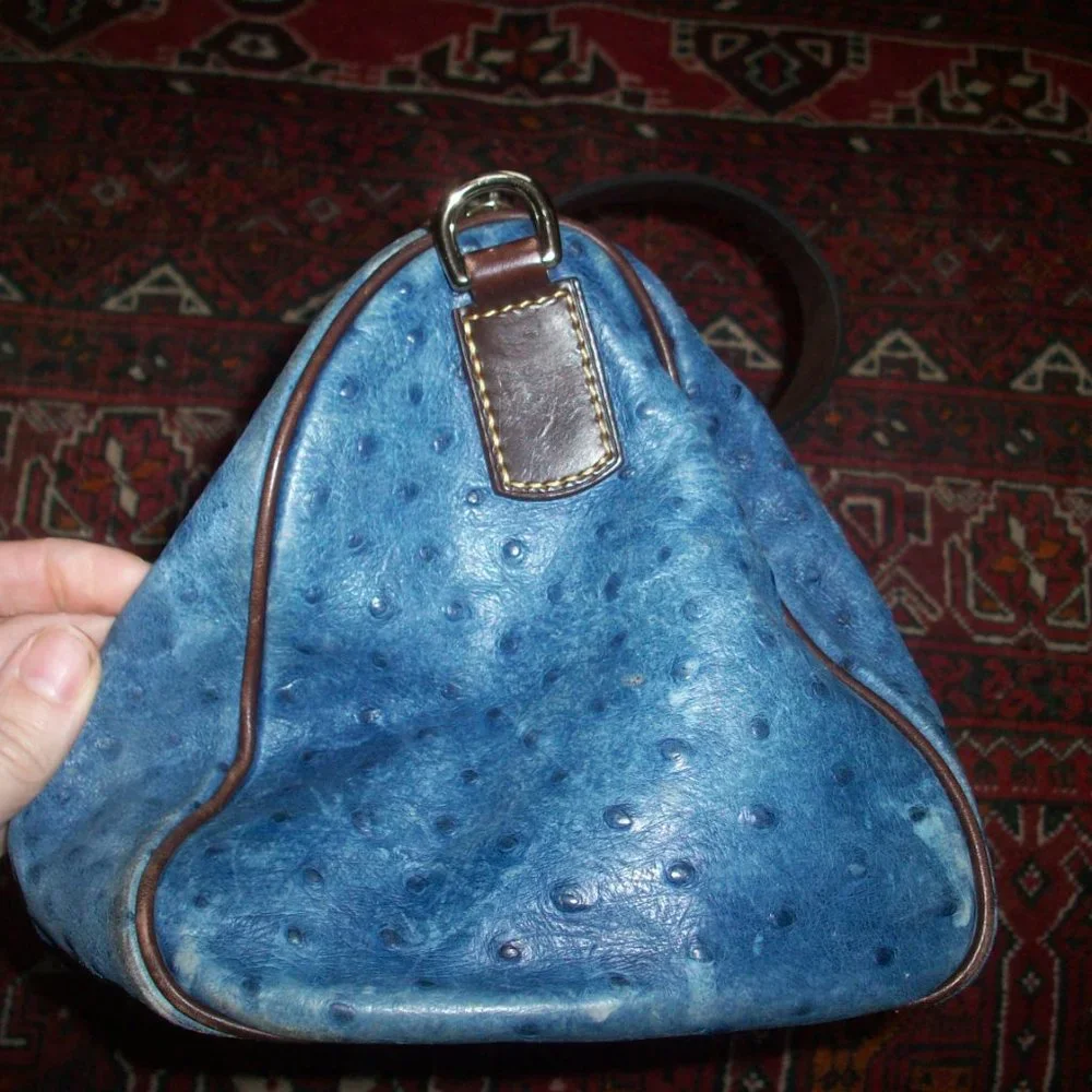 Dooney & Bourke Ostrich Skin Pebbled Leather bag Double Strap Barrel Purse, Fade - Picture 5 of 13